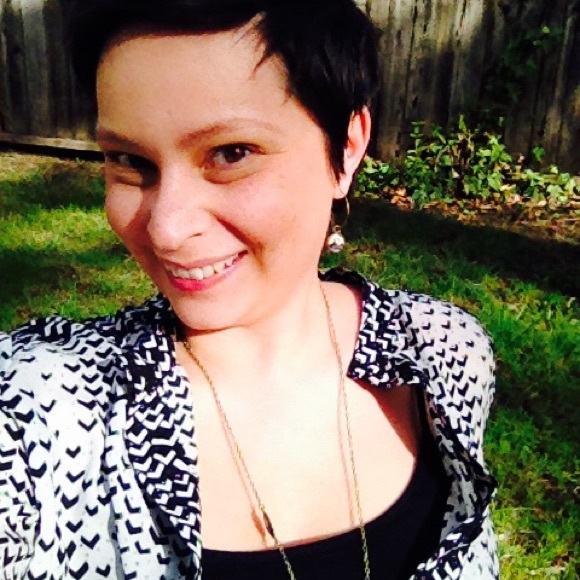 Meet your Posher, Amber - Picture 4 of 8